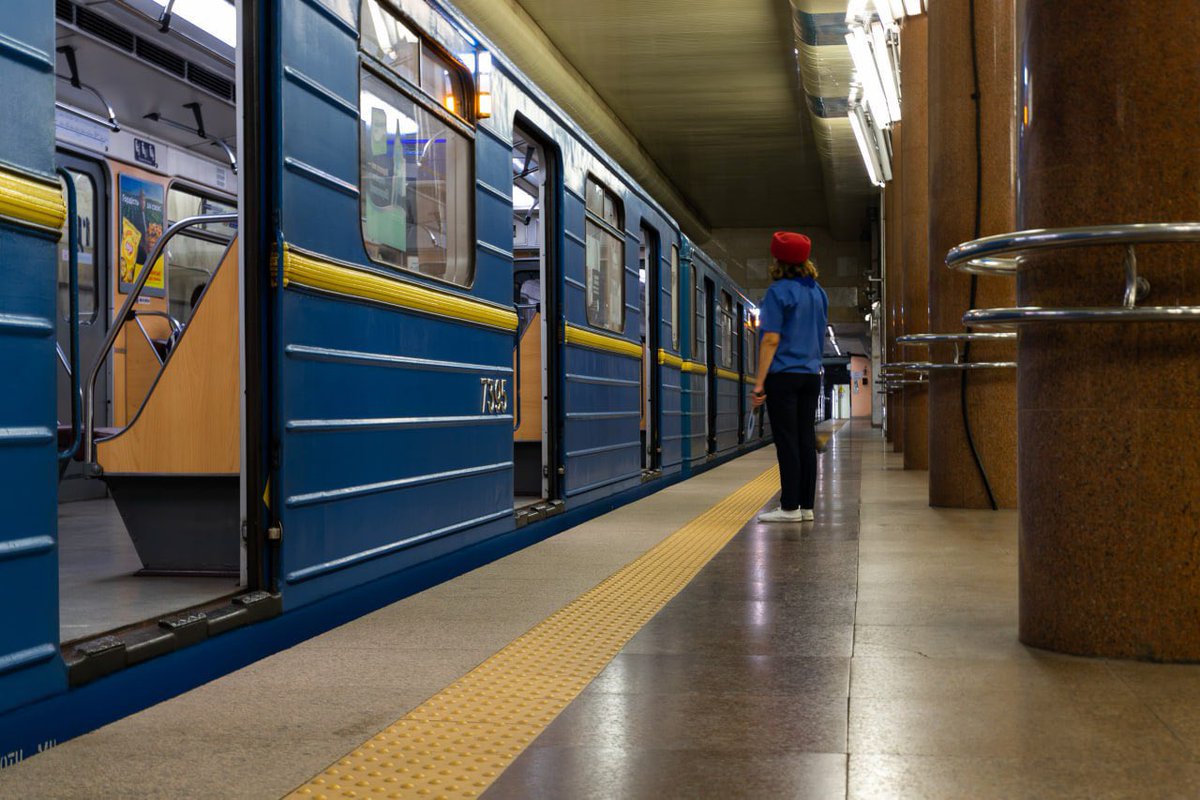 🇺🇦‼️ Sans précédent !

Une situation d'urgence s'est produite pour des "raisons technologiques" sur les lignes entre les réseaux électriques ukrainien et moldave.

Les quartiers de Kyiv sont privés d’eau. Toutes les régions du pays sont touchées par des pannes d’électricité.