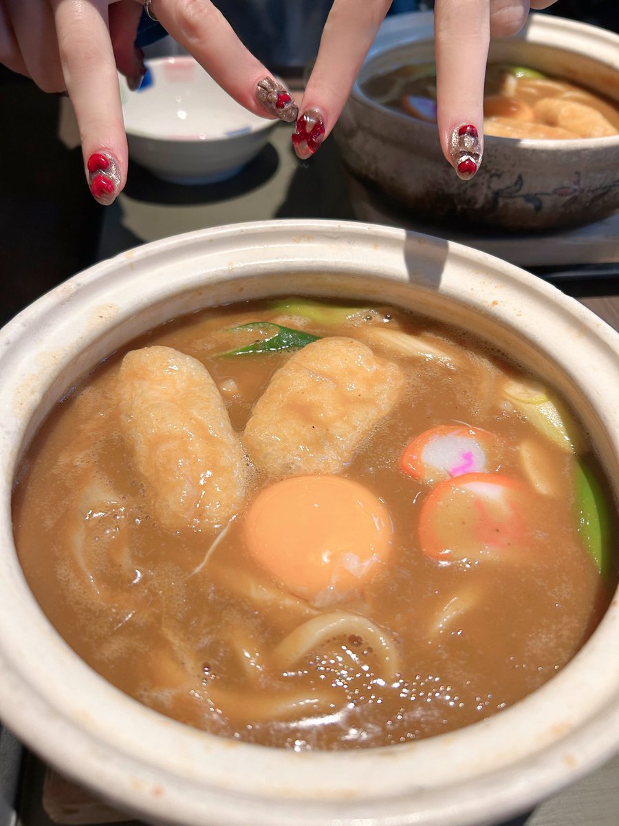 みゆちゃんとお仕事で連日会えてめちゃはぴだった🙌
お互い次の現場までの数十分間で爆速でカレーうどん完食しました✌️✌️笑