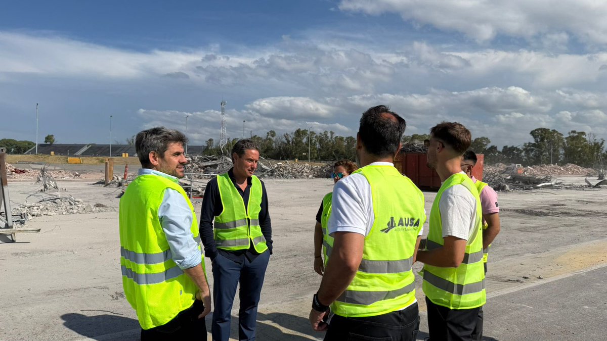 gzinny's tweet image. Iniciamos las obras de modernización del Autódromo Oscar y Juan Gálvez, que estarán finalizadas para recibir al MotoGP en marzo de 2027.

El proyecto incluye un nuevo paddock con boxes, áreas técnicas y torre de control, además de una renovación integral de la pista, que se…