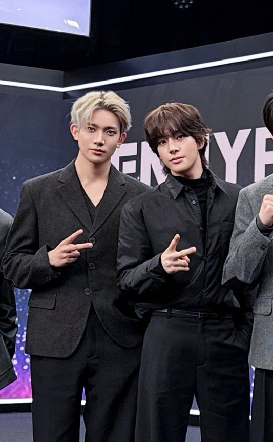 ป๊ากับม๊า 😭😭😭😭