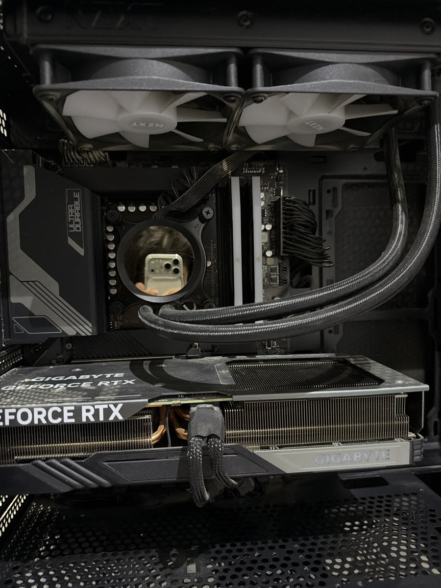 تالا خالد tweet media