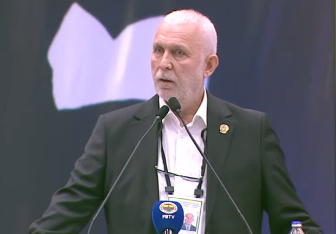 Divan Kurulu Üyemiz Ahmet Bulut: “Fenerbahçe'nin yeni bir başkana ve seçime ihtiyacı yok! Sadettin Saran, seçim kararını gözden geçirmeli, görev süresinin sonuna kadar devam etmeli. 

Arkanızdayız sayın başkan, size sonsuz destek veririz. Söylentiler var, hepsi tırıvırı. Bu