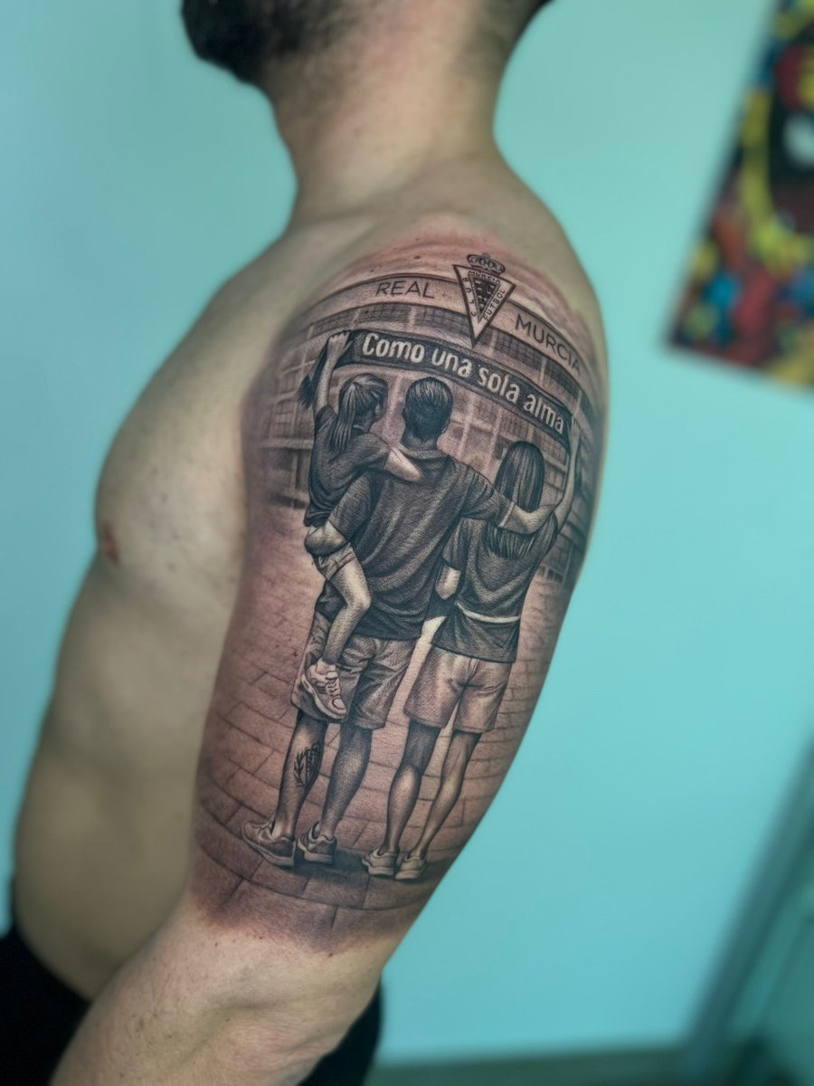 pimentongrana's tweet photo. Dicen que una imagen vale más que mil palabras...... FAMILIA+EQUIPO = LA VIDA. SIEMPRE REAL MURCIA Y SIEMPRE LA FAMILIA @realmurciacfsad https://t.co/BFmTDzWYA3