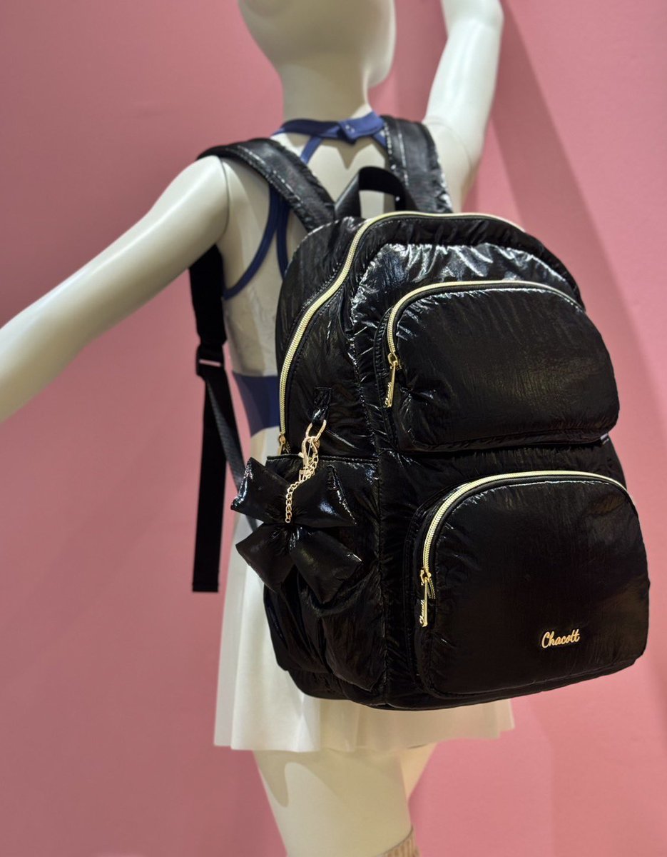 🎀光沢感のある上品な リボンチャームバッグ🎀 お出かけやレッスンにも