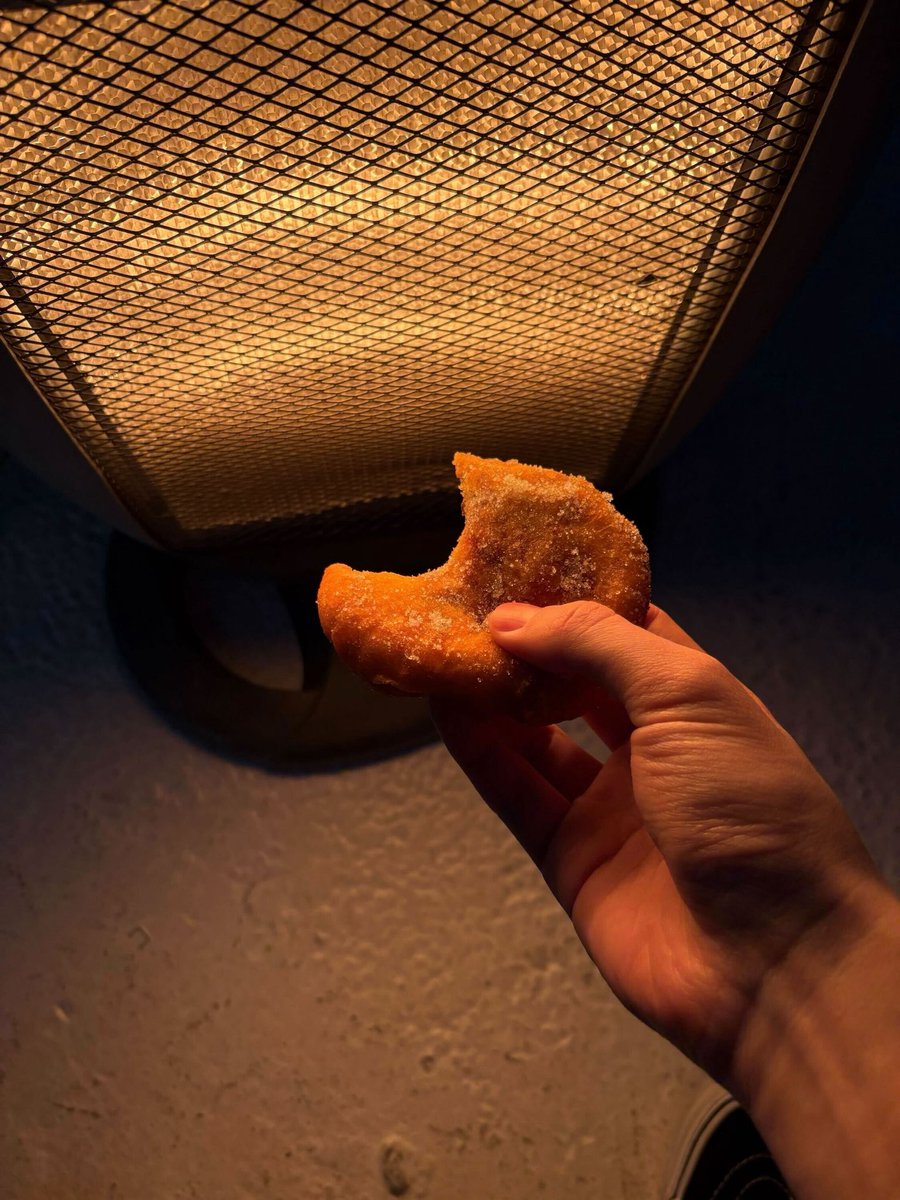 260131 위버스 포스트 #태산

빵은 맛있고, 옷에 양 털 붙었다