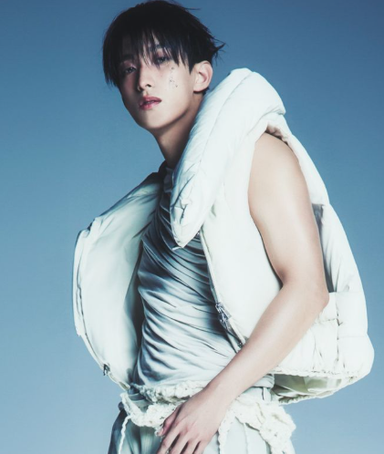 AboutMusicYT's tweet photo. Happy 29th birthday to the talented DK of SEVENTEEN! https://t.co/G1eWicJtd4