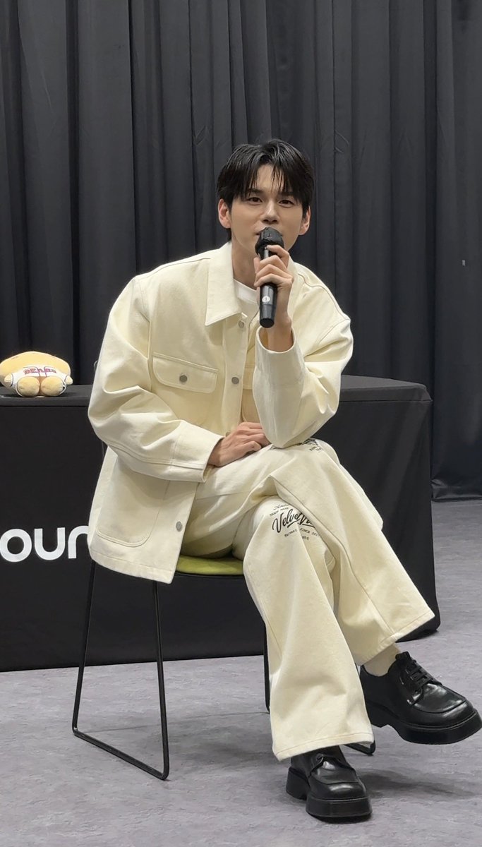 เม้าท์นาน จนต้องขอนั่ง 🤣