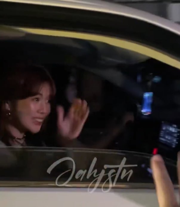 colextinn's tweet image. SI MALOI TALAGA ANG OG PASSENGER PRINCESS NI JHO 🥰💛💙