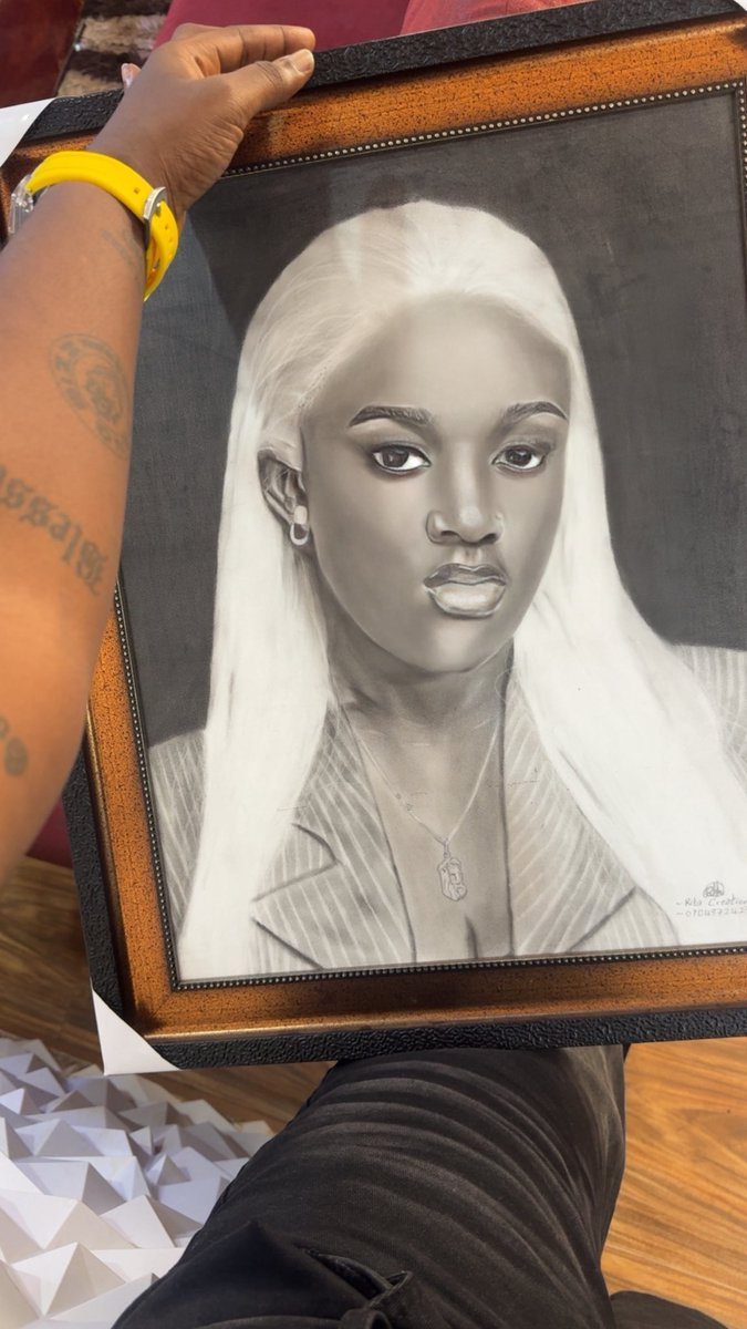 Must hated ! Must loved ! Most Discussed 😵

Above All , must blessed and favored! Everything in high frequency 📌😊

One Hommie said last night “ And na Only Lucy them run portrait oh 🖼️……

Esut Agbani thanks for Turning up for #Dprodigy it was 🔥