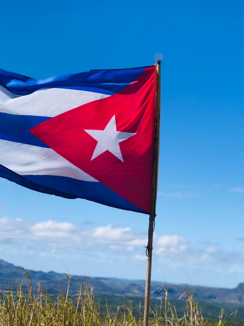 <a href="/DiazCanelB/">Miguel Díaz-Canel Bermúdez</a>
"Enfrentaremos la nueva arremetida con firmeza, ecuanimidad y seguridad de que la razón está absolutamente de nuestra parte. La decisión es una: ¡Patria o Muerte!, ¡Venceremos!" #YoSigoAMiPresidente #PinardelRío