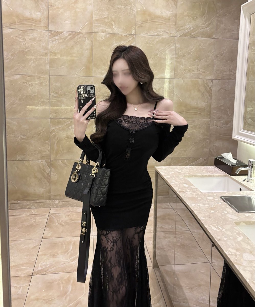 🫐🩵 tweet media