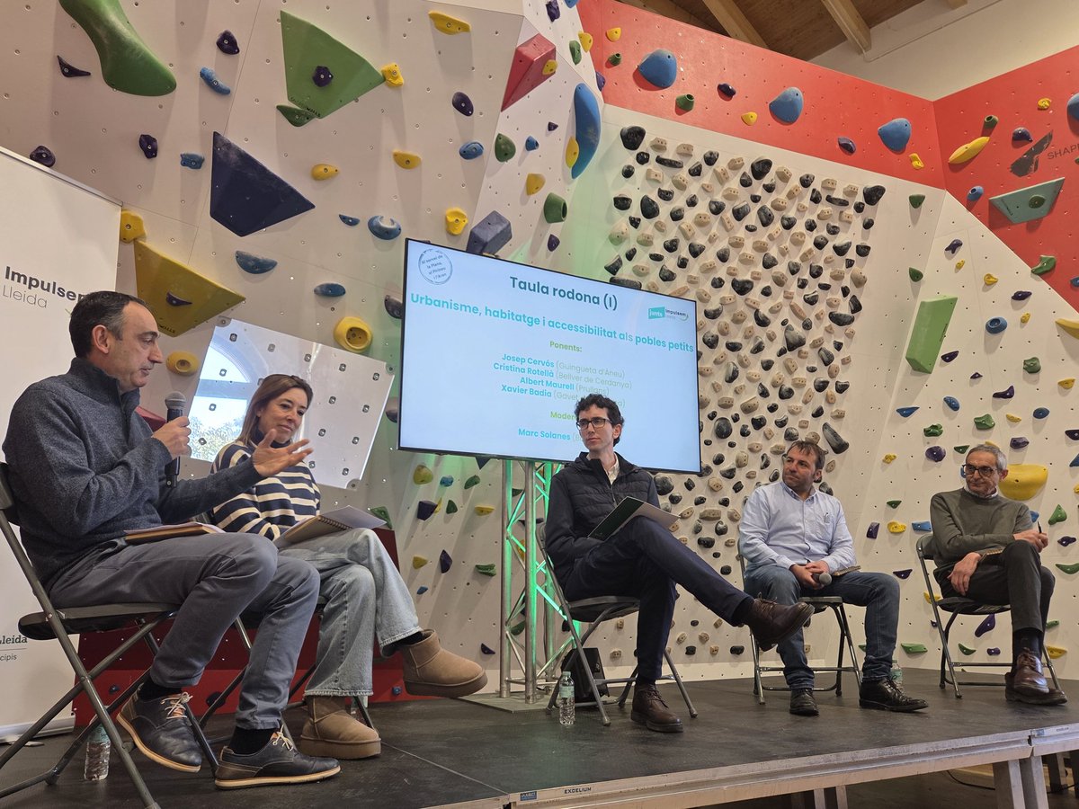 🏔 Matí de dissabte a Peramola a la Jornada de Treball Municipalista de <a href="/JXCatTdLleida/">Junts Per Catalunya Terres de Lleida</a> i  <a href="/JuntsXPiriAran/">Junts per Catalunya Pirineu</a>. Compartir, sumar i crear estratègies per avançar amb mirada rural, just la que no té el PSC ni el govern. Gràcies a Junts Impulsem de la <a href="/DiputacioLleida/">Diputació de Lleida</a> per organitzar-ho.