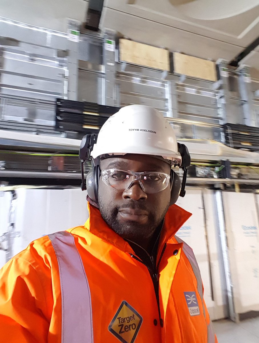 I learnt my most powerful leadership skill while working as a labourer.

And it had nothing to do with tools, degrees, or management training.

When I started out in UK construction, I was a labourer working alongside teams from Romania, Poland, Bulgaria, Lithuania, Albania etc