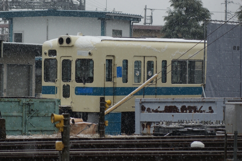 15年前の2011年1月31日に小田急5200形5268Fが廃車になりました
前日の5000形10両さよなら運行が6連の5200形最後の運用になりましたね
未更新時代のまともな記録がないので、晩年の画像を4枚
後日解体線に新宿寄り2両が入線した時は雪が降っていました