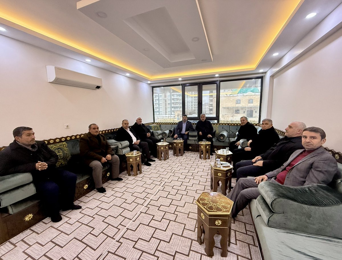 Şanlıurfa’mızdaki temaslarımız kapsamında; baba dostu ve kanaat önderi İsa Ay’ı ziyaret edip görüş ve tecrübelerinden istifade ettik.

Ev sahipliğinden dolayı kendisine teşekkür ediyorum. 

<a href="/Akparti/">AK Parti</a> <a href="/RTErdogan/">Recep Tayyip Erdoğan</a> <a href="/farukaytek/">Faruk Aytek</a> <a href="/abuyukgumus/">Ahmet Büyükgümüş</a> <a href="/bybekirbozdag/">Bekir  Bozdağ</a>