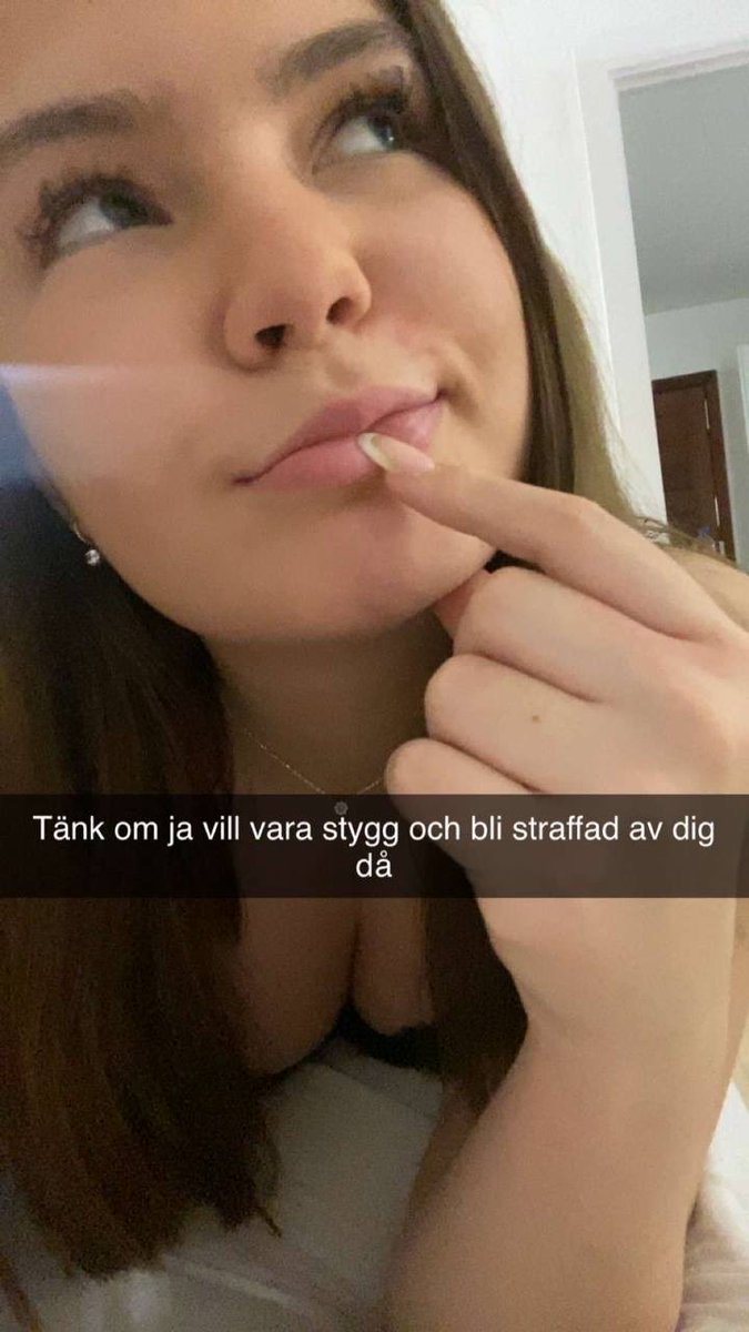 MariaBorg2007's tweet image. 🔁 så får du min snap i chatten👻