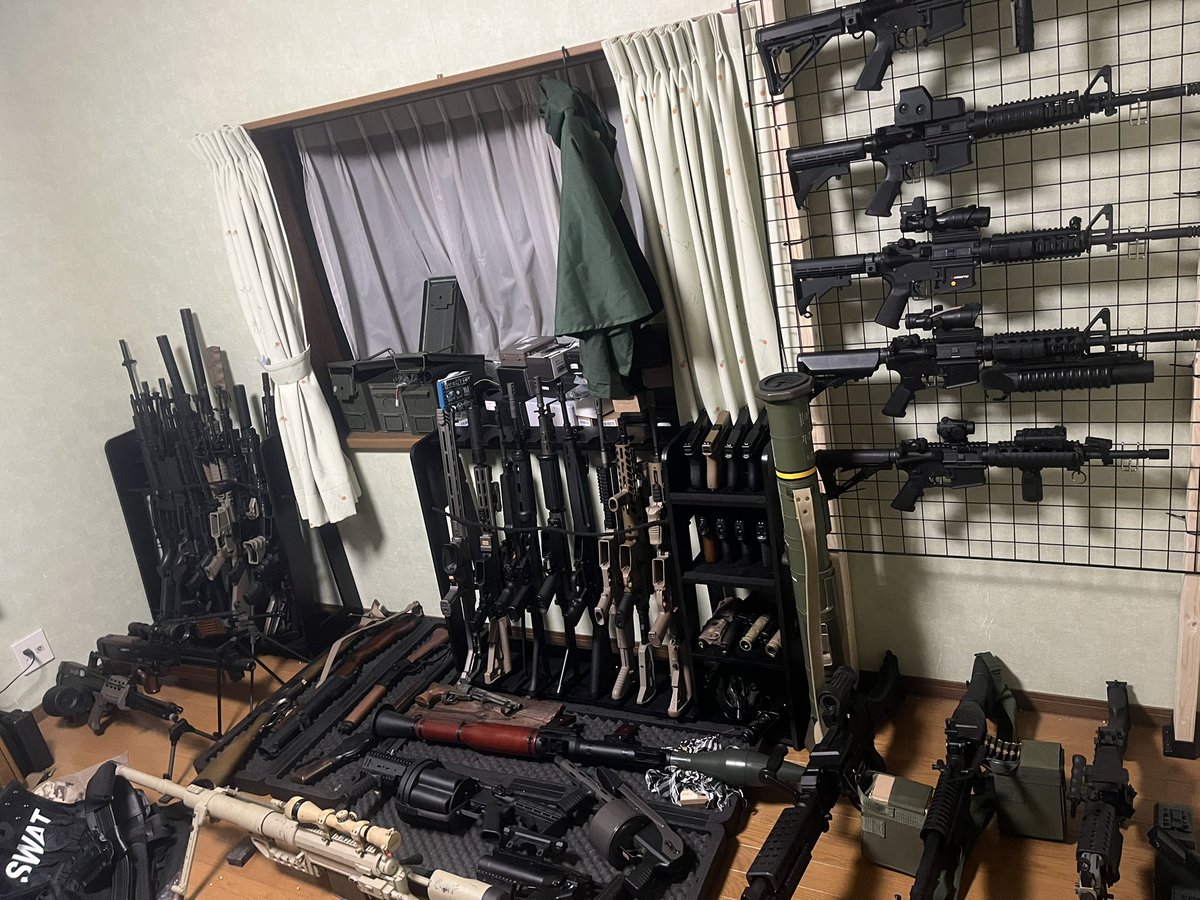 phantom BEE tweet media