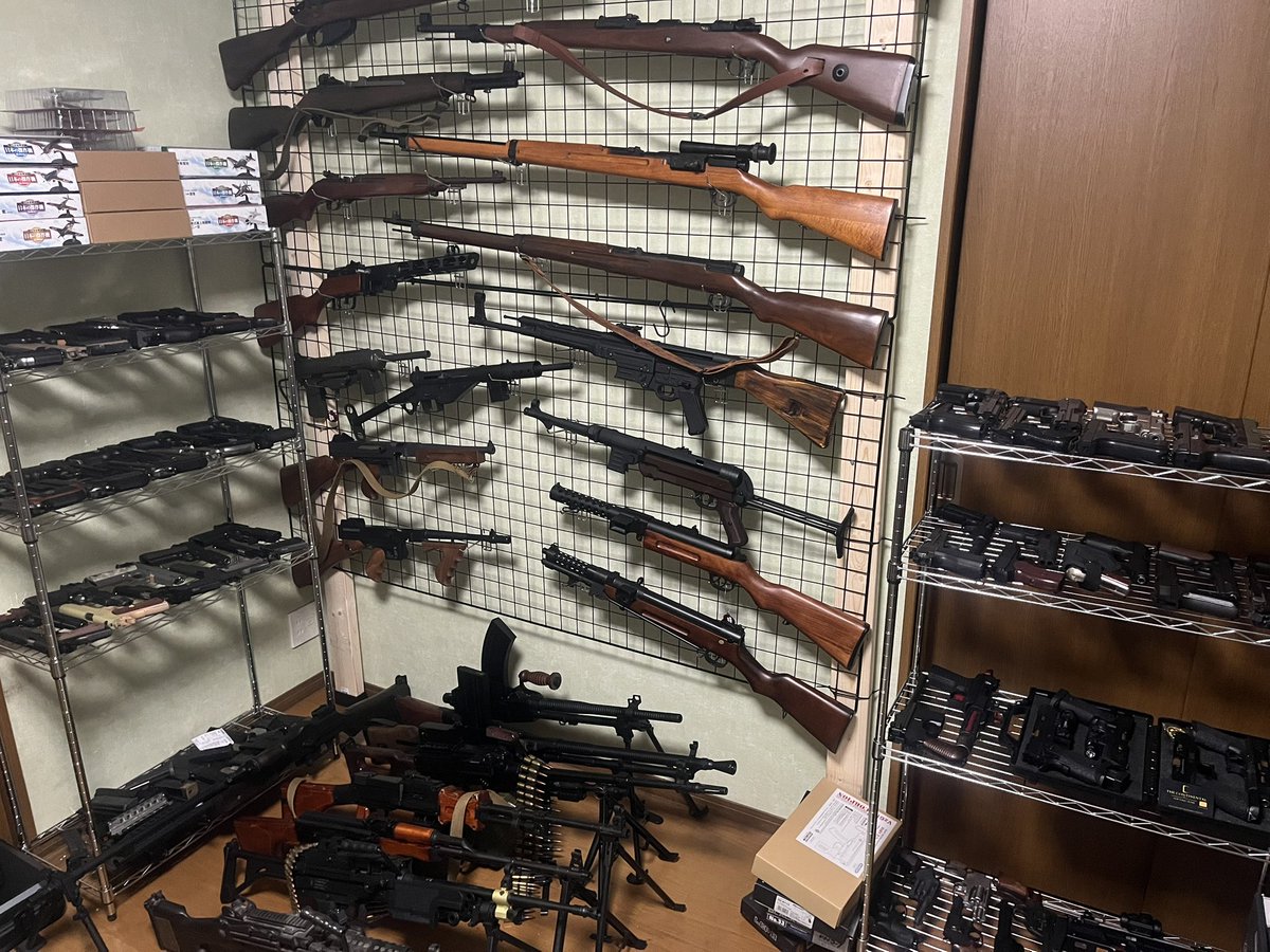 phantom BEE tweet media