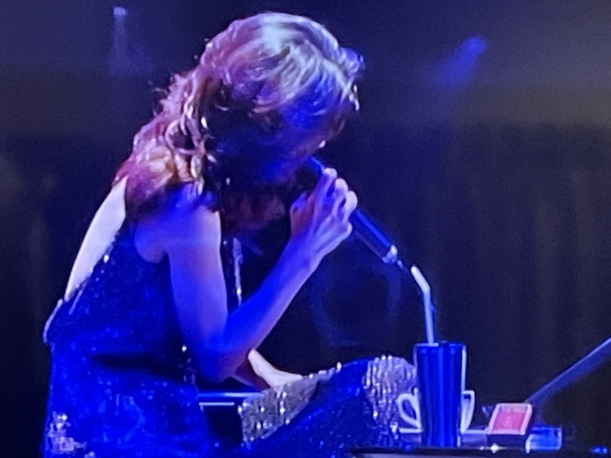 いろいろ考えちゃうな、このライブ、Empress at CLUB eX 。実に楽しい