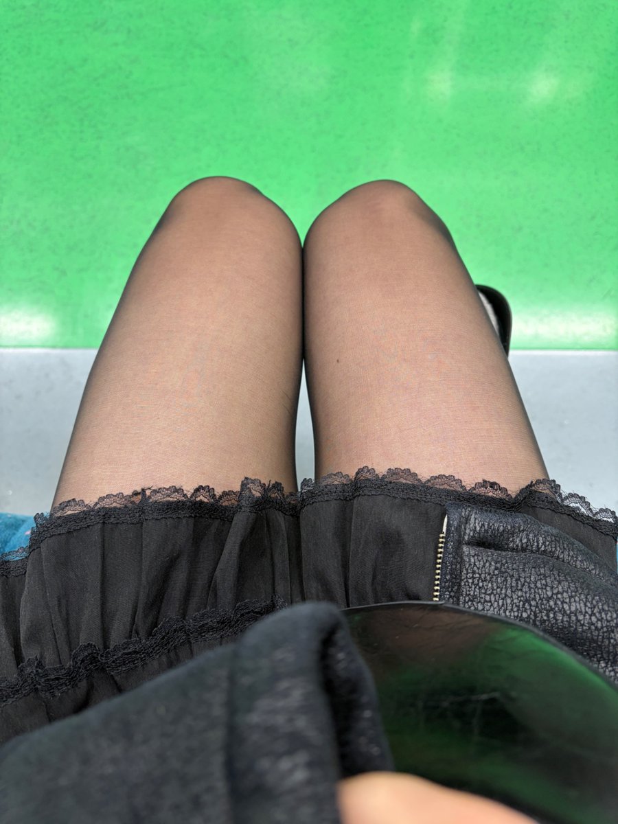 cdwldus's tweet photo. 사진을 4개씩 밖에 못올리네ㅜㅜ https://t.co/b1D0g1DQHE