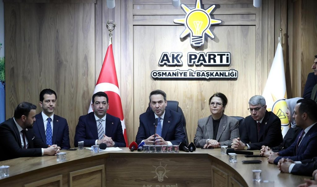 GulsoySeydi's tweet photo. 📍 Osmaniye

Enerji ve Tabii Kaynaklar Bakanımız Sayın Alparslan Bayraktar’ı İl Başkanlığımızda ağırlamanın mutluluğunu yaşadık. 

Teşkilat mensuplarımızla bir araya gelerek samimi ve verimli bir toplantı gerçekleştirdik. https://t.co/2y4Tvwztbn