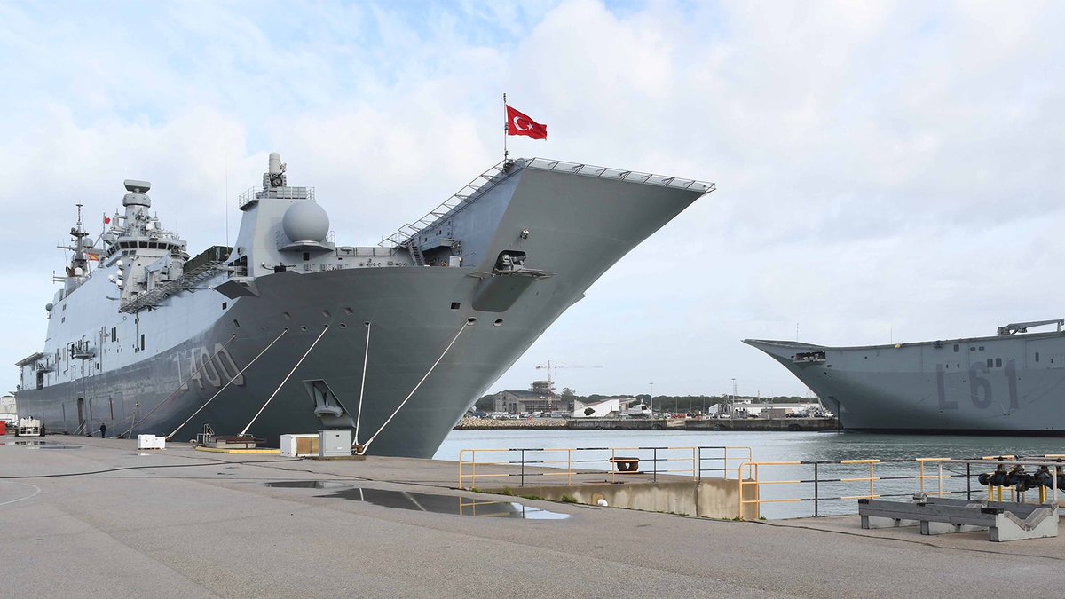 tcsavunma's tweet photo. 🗓️30-31 Ocak 2026

🇹🇷TCG Anadolu, 🇹🇷TCG Derya, 🇹🇷TCG Oruçreis ve 🇹🇷TCG İstanbul’dan teşkil edilen Anadolu Türk Deniz Görev Kuvveti, STEADFAST DART 2026 Tatbikatı kapsamında Rota/İspanya’ya liman ziyareti gerçekleştiriyor.

🗓️30-31 January 2026

As part of Exercise STEADFAST DART 2026, the Anadolu Turkish Maritime Task Force, comprising  🇹🇷 TCG Anadolu, 🇹🇷 TCG Derya, 🇹🇷 TCG Oruçreis and  🇹🇷 TCG İstanbul, is conducting a port visit to Rota, Spain.

#MillîSavunmaBakanlığı | #StrongerTogether | #WeAreNATO | #DeterAndDefend

@NATO
@SHAPE_NATO 
@NATOJFCBS
@NATO_MARCOM