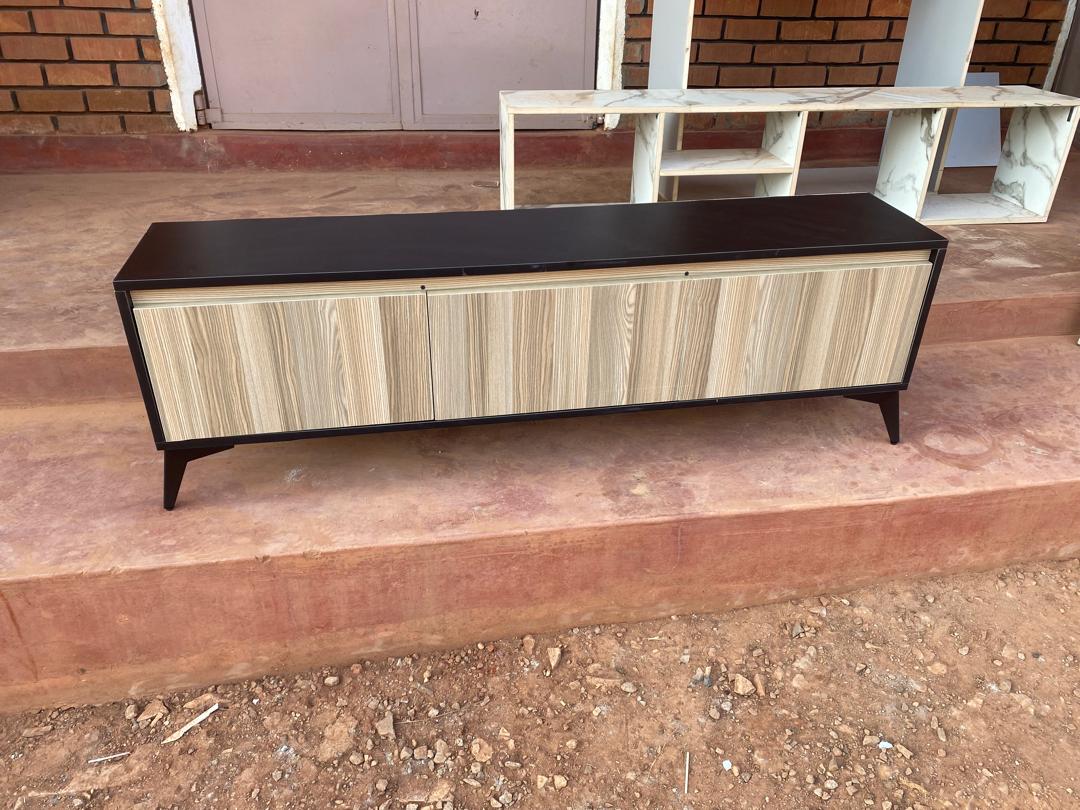 cityhomefurn1's tweet image. Readily available at #350k ugx only 
#5ft Tvstand 
Call or watsup on 
0758710994 #watsup 
0740397600