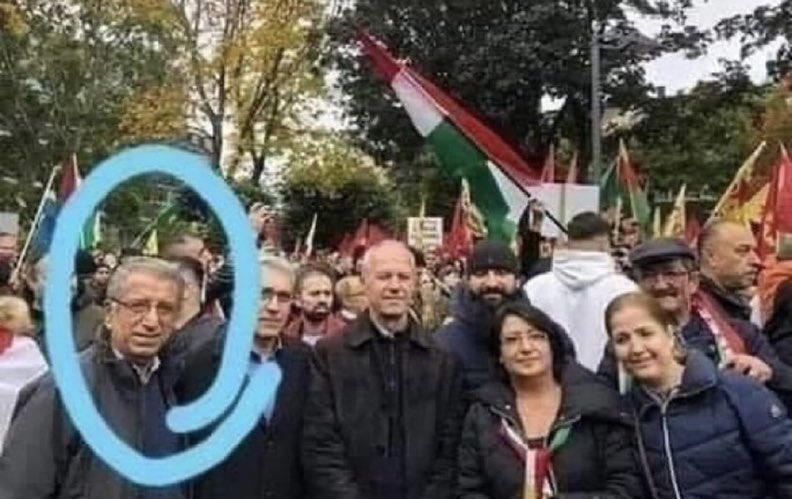 Sezgin Tanrıkulu’nun ağabeyi Saim Vildan Tanrıkulu, halen Stockholm’de yaşıyor ve İsveç’te pkknın organizasyonunu yapıyor.