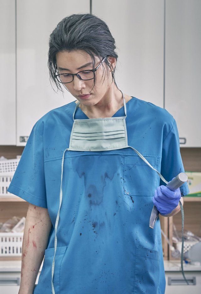 ตอนแสดงเป็นหมอในเรื่อง partner for justice คือกร้าวใจมาก มาดมีความเนิร์ดแบบเซ็กซี่และลึกลับ