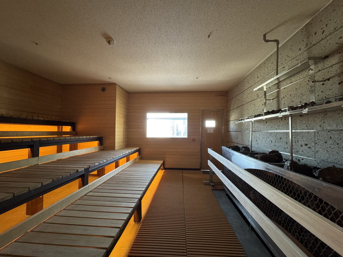 spa_works_co's tweet photo. ▷スパ速報【2/1 OPEN🎉 パラダイス大手町】

地上26階 『PARADISE 大手町』のSPAエリアがいよいよオープン！

▪︎ 4部屋のサウナと湯船
▪︎ 世界最大級の水風呂
▪︎ ジム・シェアオフィス・コワーキングも完備

25階には2エリアの温浴ルームも完備♨︎

▽ 各エリアの写真はリプ欄の取材記事へ📸 https://t.co/CSM6AXNqXx