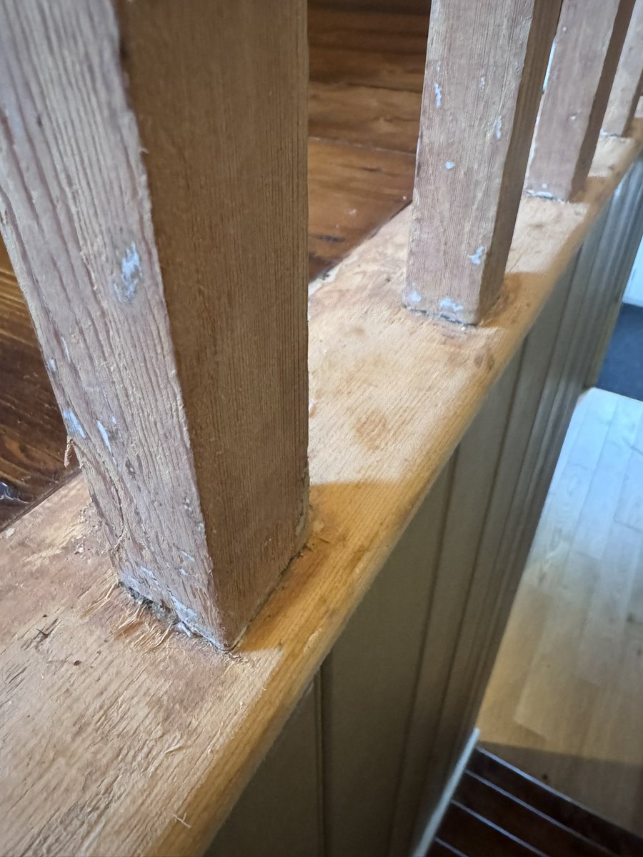 AndyLRob's tweet photo. @TheOfficialGRB @TheOfficialGRB while you’re there… this base board thing (?) looks pretty chewed up in places. Do I just keep at it with a precision sander? 🙏 https://t.co/2fnS6IT60a