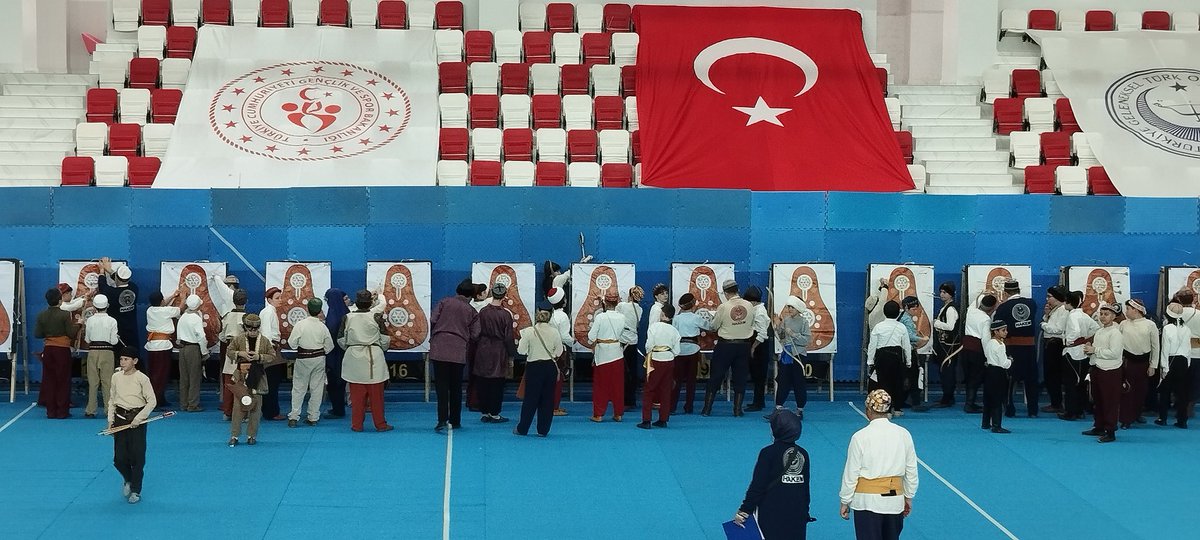 DEMIRBASE11's tweet photo. Türkiye Minikler ve Yıldızlar Kapalı Puta Şampiyonası İlk Defa Kütahya İlimizde yapıldı. https://t.co/cyjLJbOglS