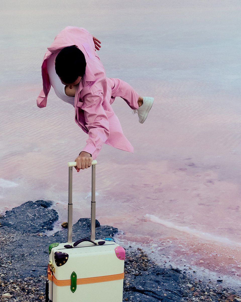 An expansive landscape shaped by movement and colour. With a Globe-Trotter by his side, Mathieu Forget moves freely through Salt Lake Turkey, crafted for stories that endure.

#ThePoetryOfTravel
#GlobeTrotter1897