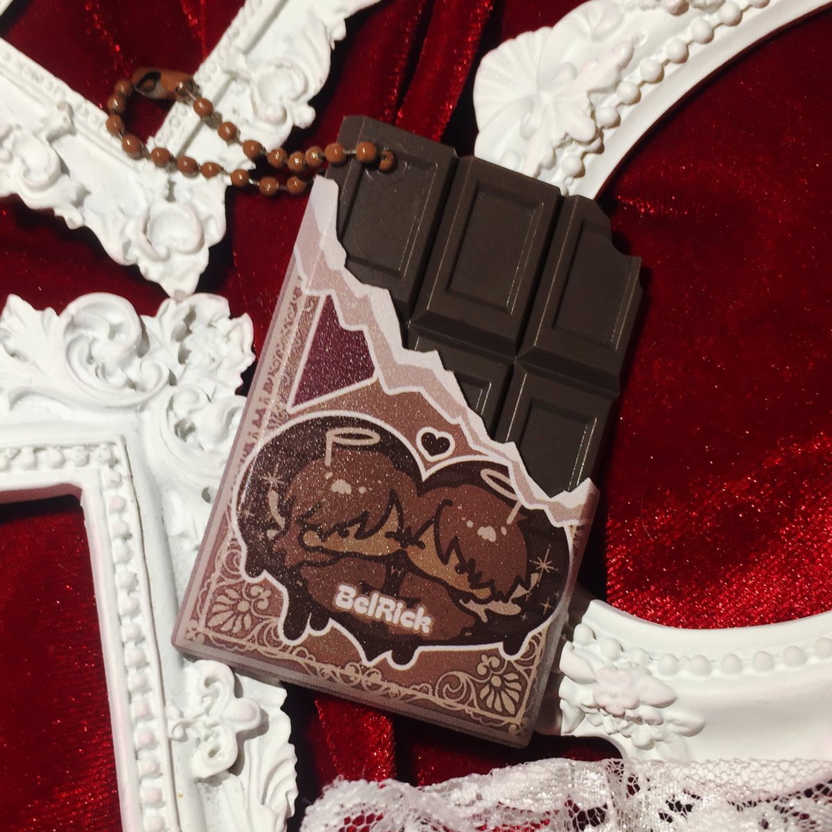 [RT 이벤트] 
초콜릿 키링 디자인+제작대행 커미션 오픈했습니다!

알티해주신 분 한분 뽑아서 제작 대행 도와드립니다!

crepe.cm/@__ovo9/6r2x0w…