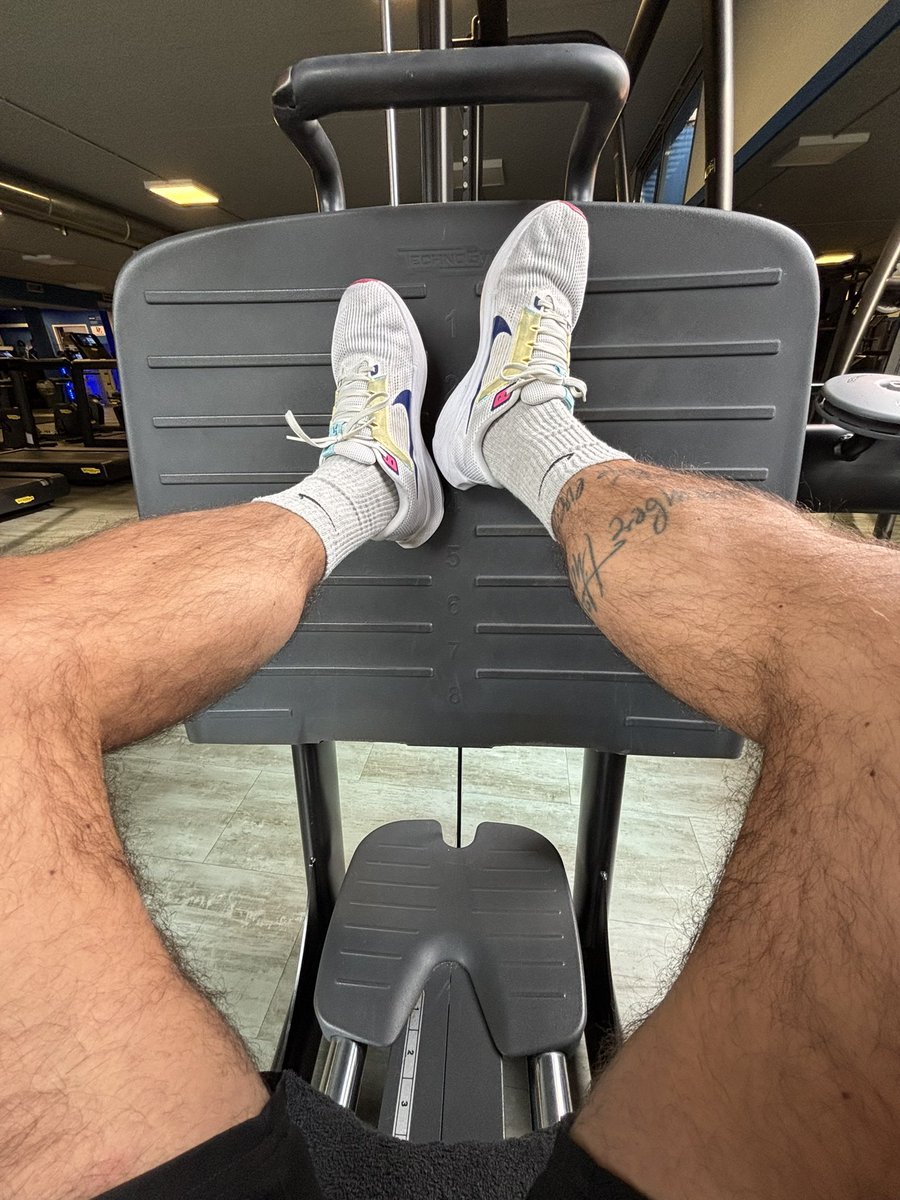 Millenovecento83 tweet media