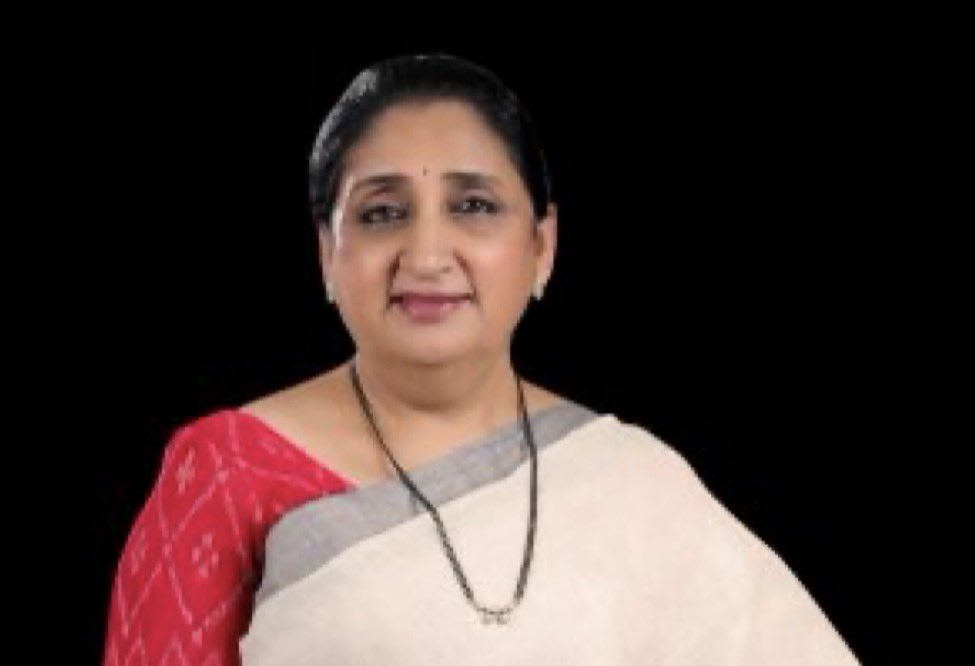 भावनेपेक्षा कर्तव्याला महत्त्व देणाऱ्या महाराष्ट्राच्या पहिल्या महिला उपमुख्यमंत्री…सुनेत्रा वहिनी पवार!!!  <a href="/SunetraA_Pawar/">Sunetra Ajit Pawar</a> #SunetraPawarDCM