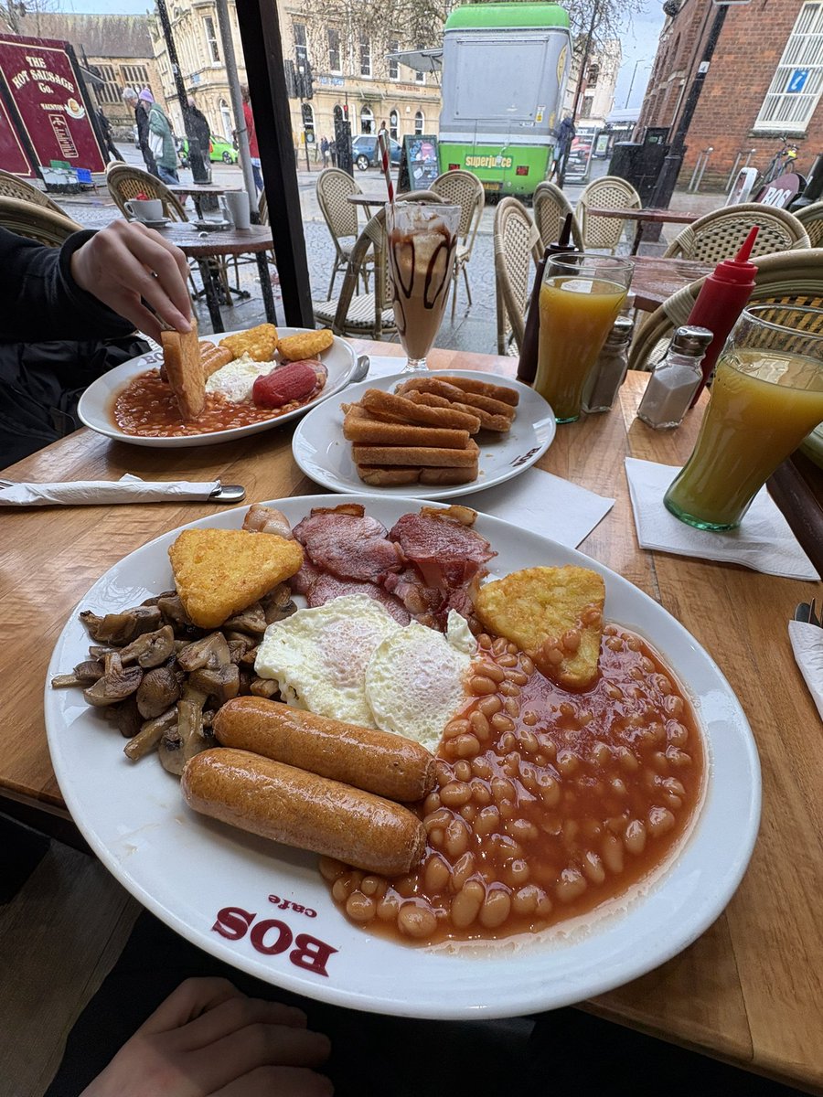 PaulBettany22 tweet media