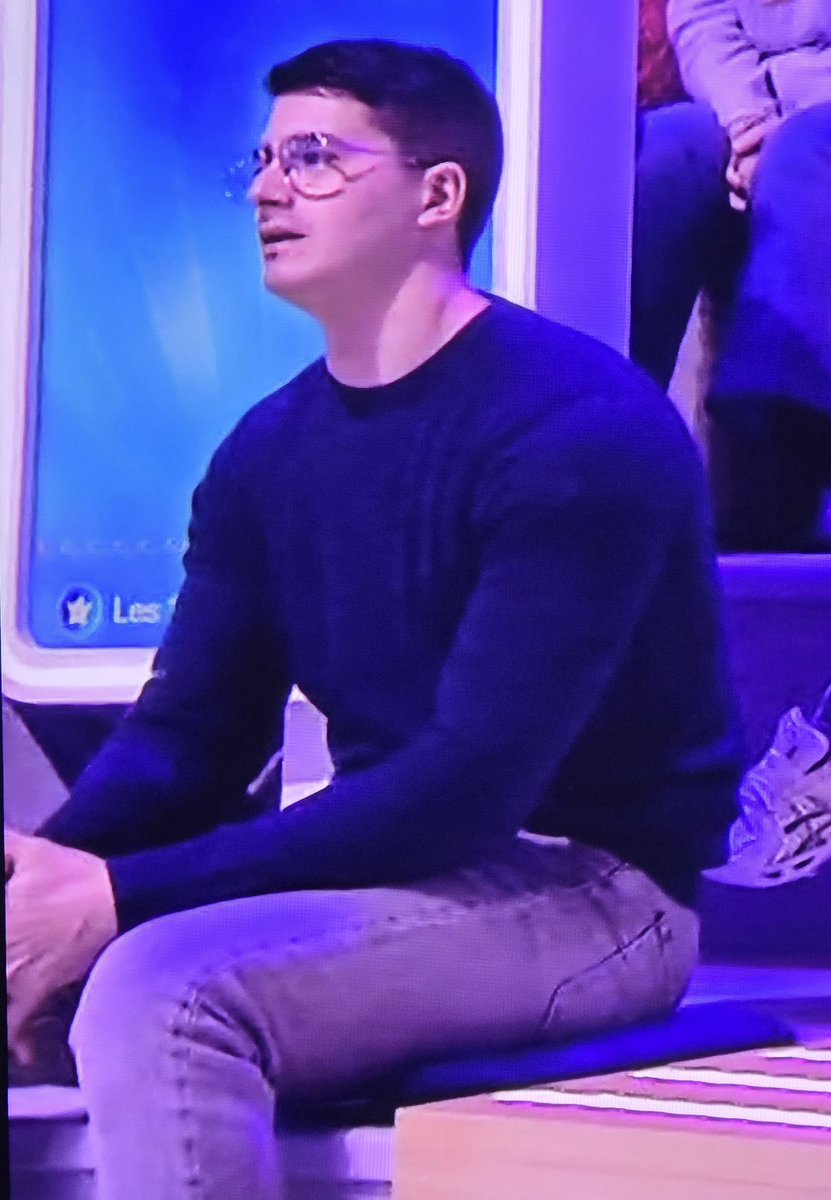 LesBgDuPaf's tweet photo. #LesDouzeCoupsDeMidi #Les12CoupsDeMidi #LDCDM #TF1 Pas mal du tout 👀🔥 #LesBgDuPaf #BgAlerte 📺🚨 https://t.co/LWg4mGHg3Q
