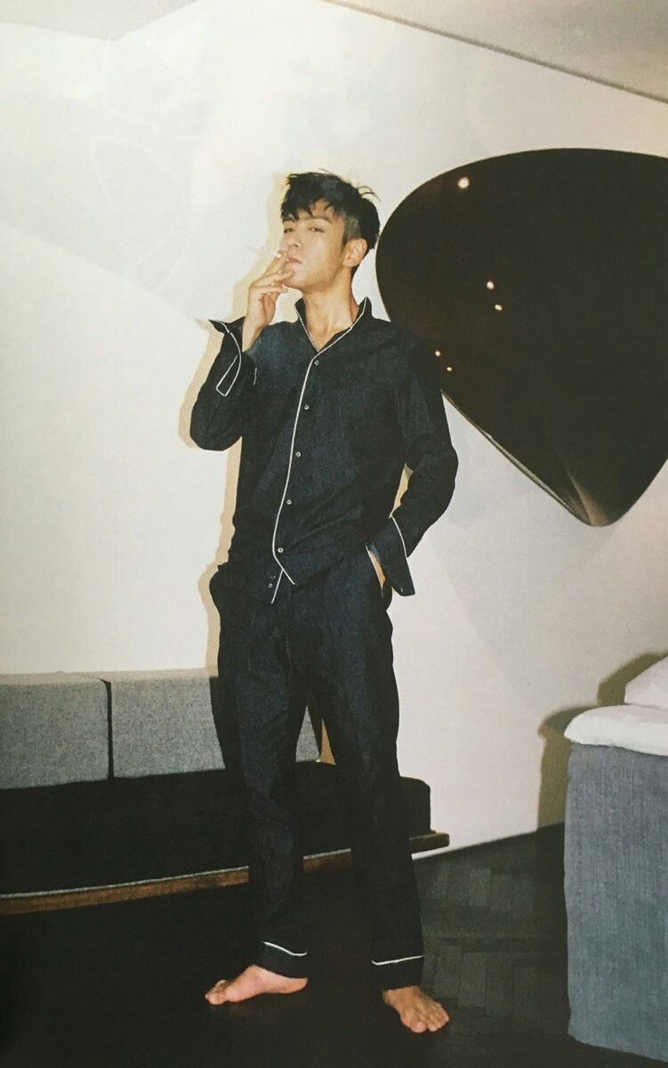 adxdchaos's tweet photo. Choi Seunghyun                  T.O.P https://t.co/SyV4aURofk