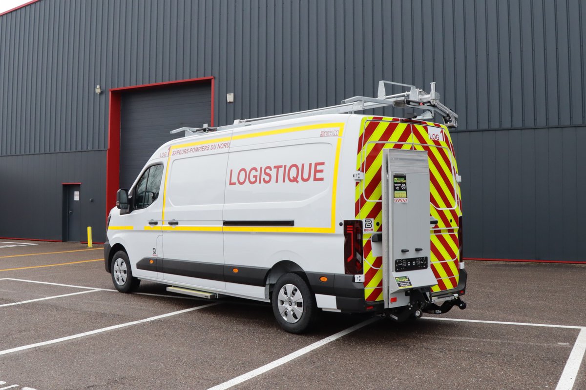BehmSas's tweet photo. Véhicules Logistiques sur châssis @renaultgroup  

Nous remercions @Sdis59  pour leur confiance.
#sdis59 #pompiers #vlog #logistique #LaFrenchFab https://t.co/DCVerUaTQ6