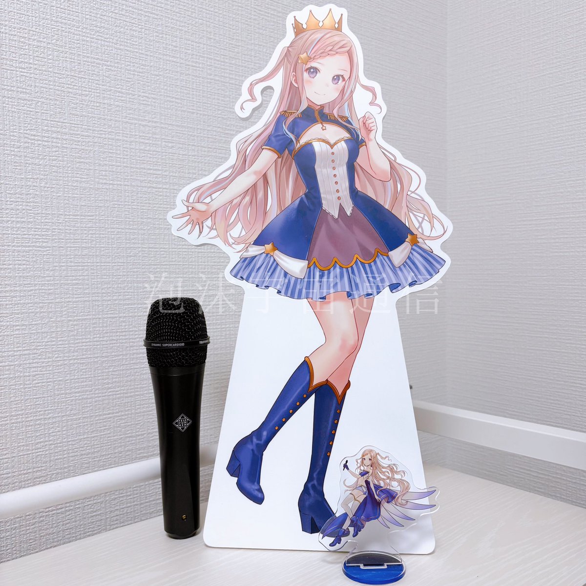 実物お写真！！！ 大きさ比較にマイクと過去創ったアクスタ✨