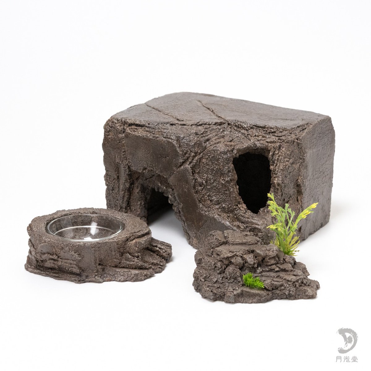 月光堂【 爬虫類シェルター制作所】 (@tsukinohikari32) / Posts / X