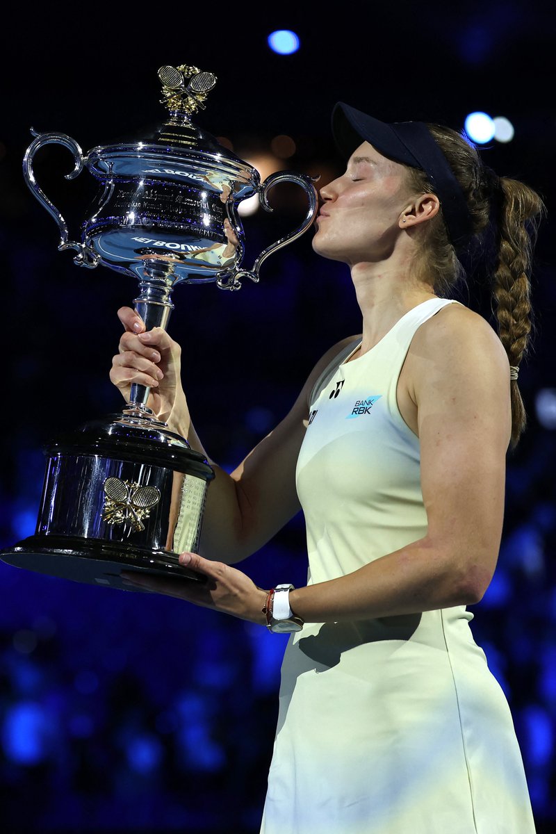 First round - def. Juvan 6-4 6-3
Second round - def. Gracheva 7-5 6-2
Third round - def. Valentova 6-2 6-3
Fourth round - def. (21) Mertens 6-1 6-3
Quarterfinal - def. (2) Swiatek 7-5 6-1
Semifinal - def. (6) Pegula 6-3 7-6(7)
Final - def. (1) Sabalenka 6-4 4-6 6-4

A champion's