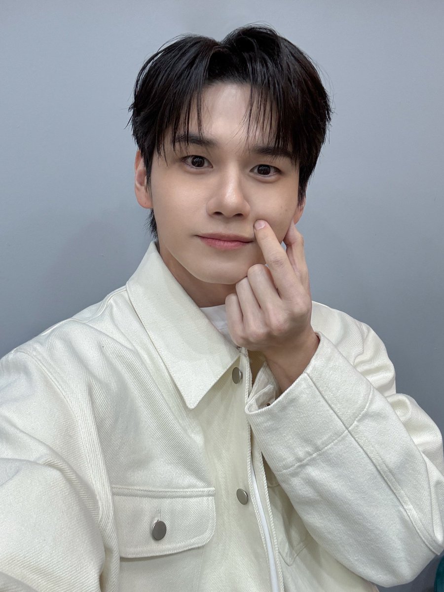 Cute...cute...🥰
#ONGSEONGWU #옹성우
