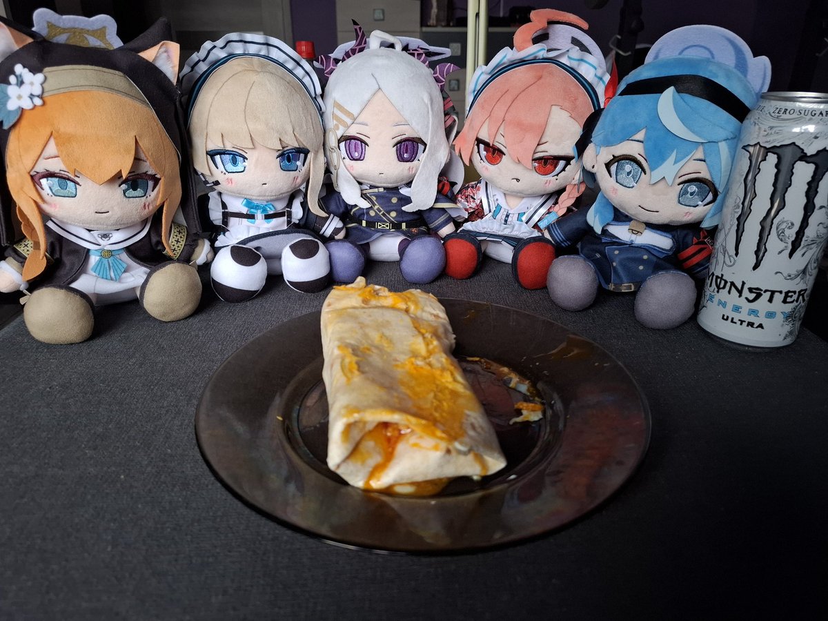 Breakfast tortilla with family🤤😋