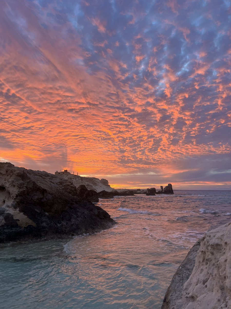 وده كان وقت الغروب 
بجد دول من احلى ٣ ايام قضيتهم ف حياتى لبحر و اماكن ف مصر