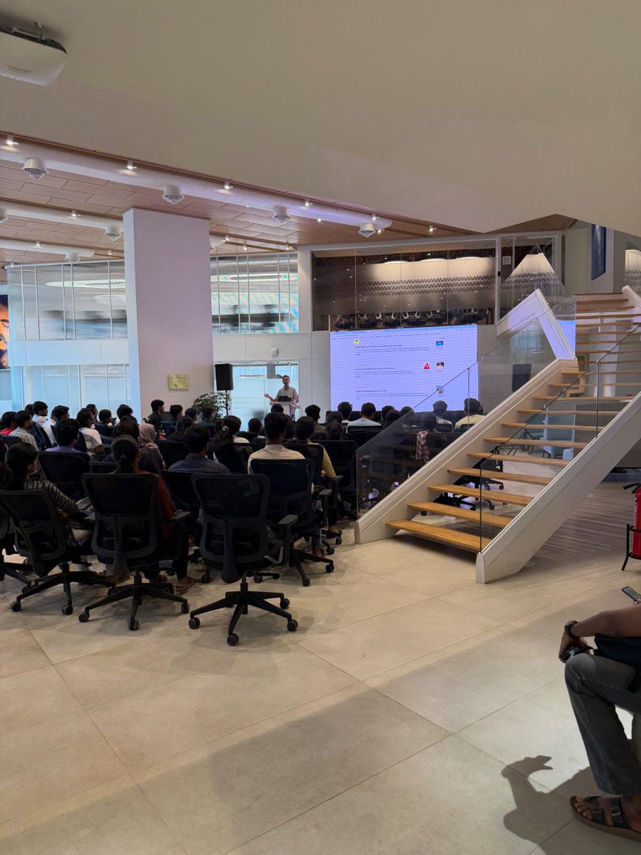 ShettyDeveesh's tweet photo. Love the aesthetics!
@itswrkwrk @hackersmang
Had a great day at #techmang
Concluded a workshop with around 80 participants, building event driven backends with @motiadev https://t.co/lnBMiv1ia7