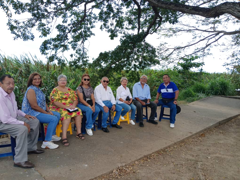 #30Ene2026| <a href="/ADemocratica/">Acción Democrática</a> Resistencia Seccional Apure, Apoyo a nuestra sec. de educación Betsy Montilla, plancha 1 en las elecciones del Co Gobierno de la UPEL, ella va de Candidata al Consejo Superior como representante Profesoral.
<a href="/PieroMaroun/">Piero Maroun</a> <a href="/DanielTiradoP/">Daniel Tirado Perez</a> 
<a href="/EscorchePablo/">Pablo Rafael Matute Escorche</a>