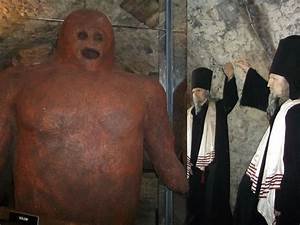 Ich habe ein kleines aber feines Start-Up. Eine Golem Manufaktur. Sollte also jemand mal einen brauchen: golem24.de
Schamane Stefan M*
("Wir behalten den Kot bei uns!" ISBN: 12387490, Smokin' Shithouse Books)