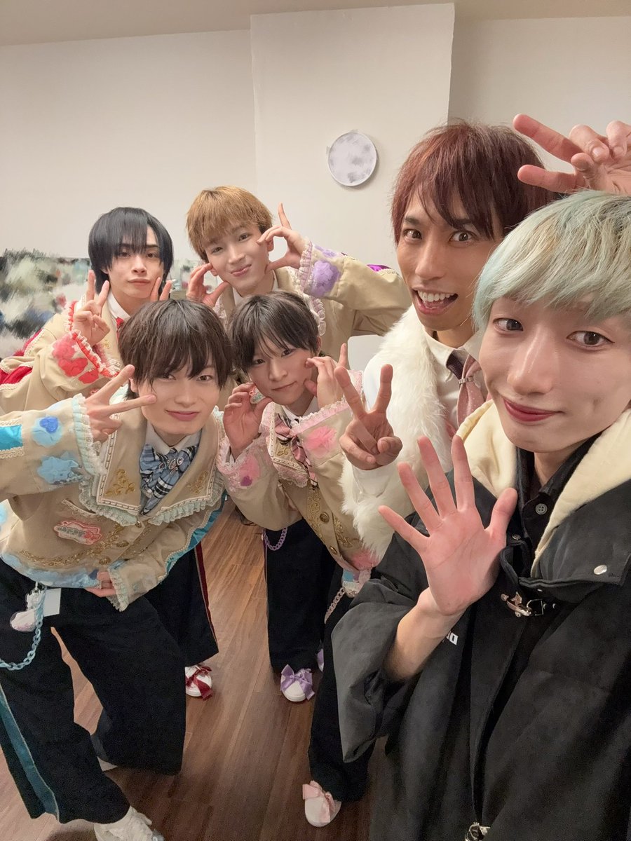 Yuzu_LASTLAND's tweet photo. ラヴって最高のラッキーアイテム! https://t.co/EnKa2tSCQ3